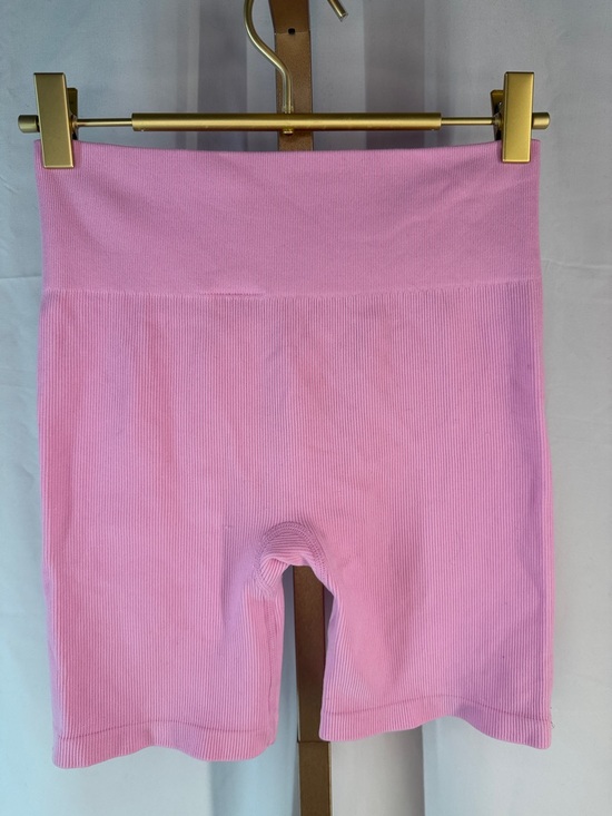 Hollister Gilly Hicks Seamless Mid Rise Ribbed 6 inch Biker Shorts - XS - Pink - Picture 6 of 9